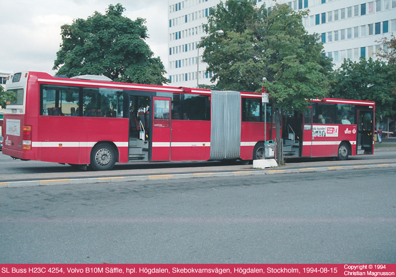 sl4254_19940815.jpg - Det här är min allra sista bild på en buss i SL:s eller SL Buss ägo.